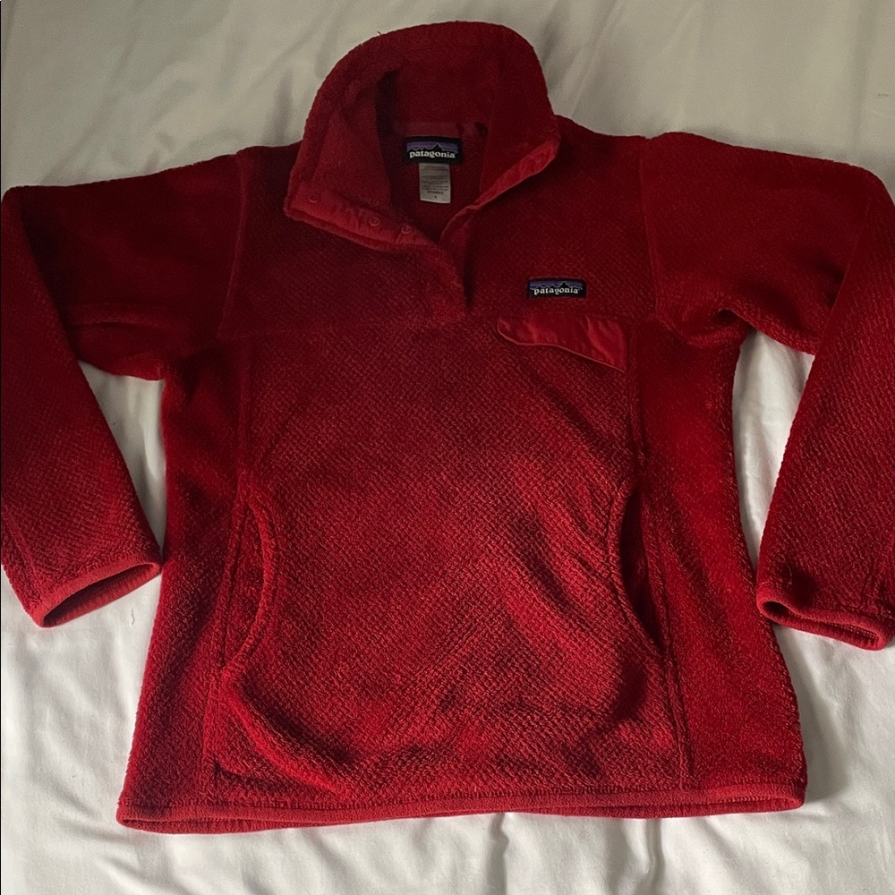 S Red Patagonia Synchilla- women.